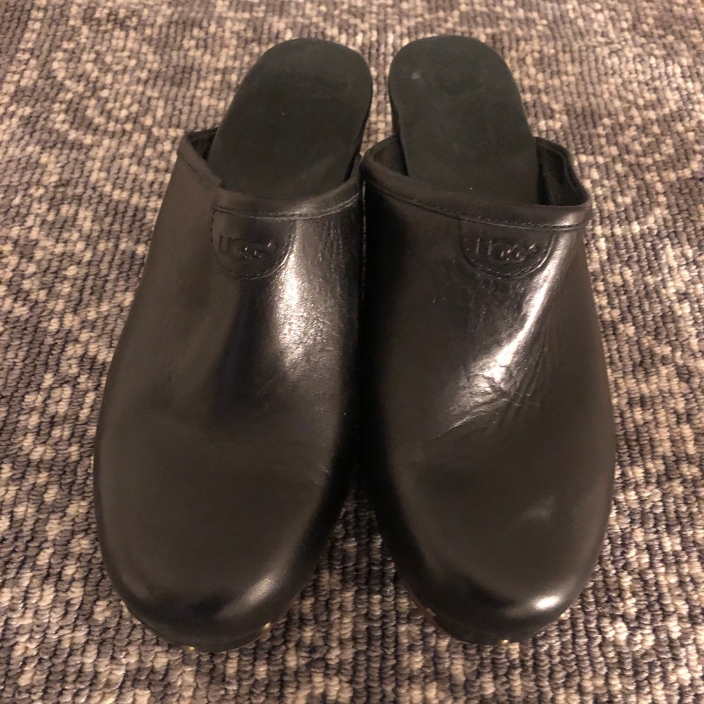 Ugg winter clogs